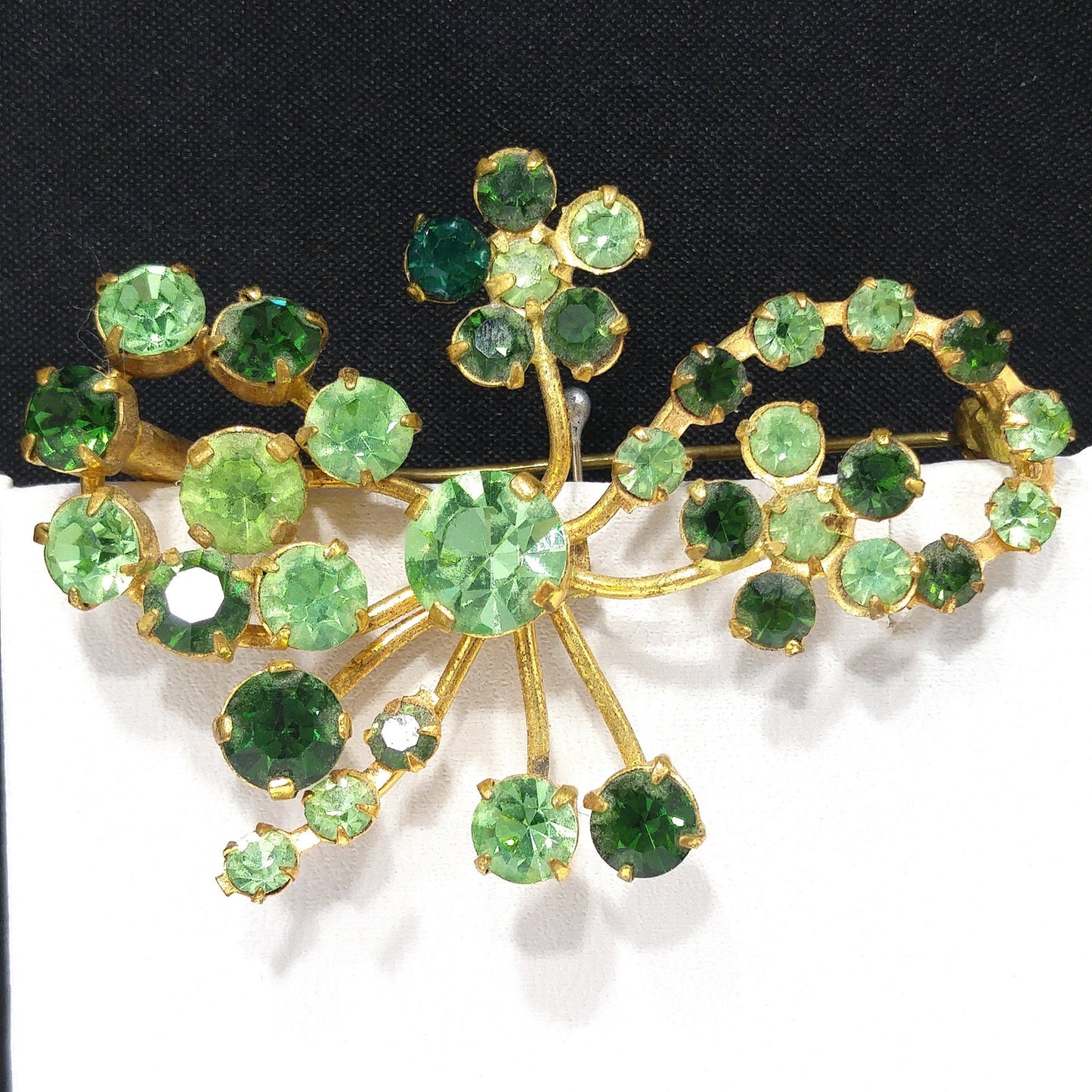 Vintage 1950s Austrian Green Rhinestone & Uranium Glass Brooch – Floral Design