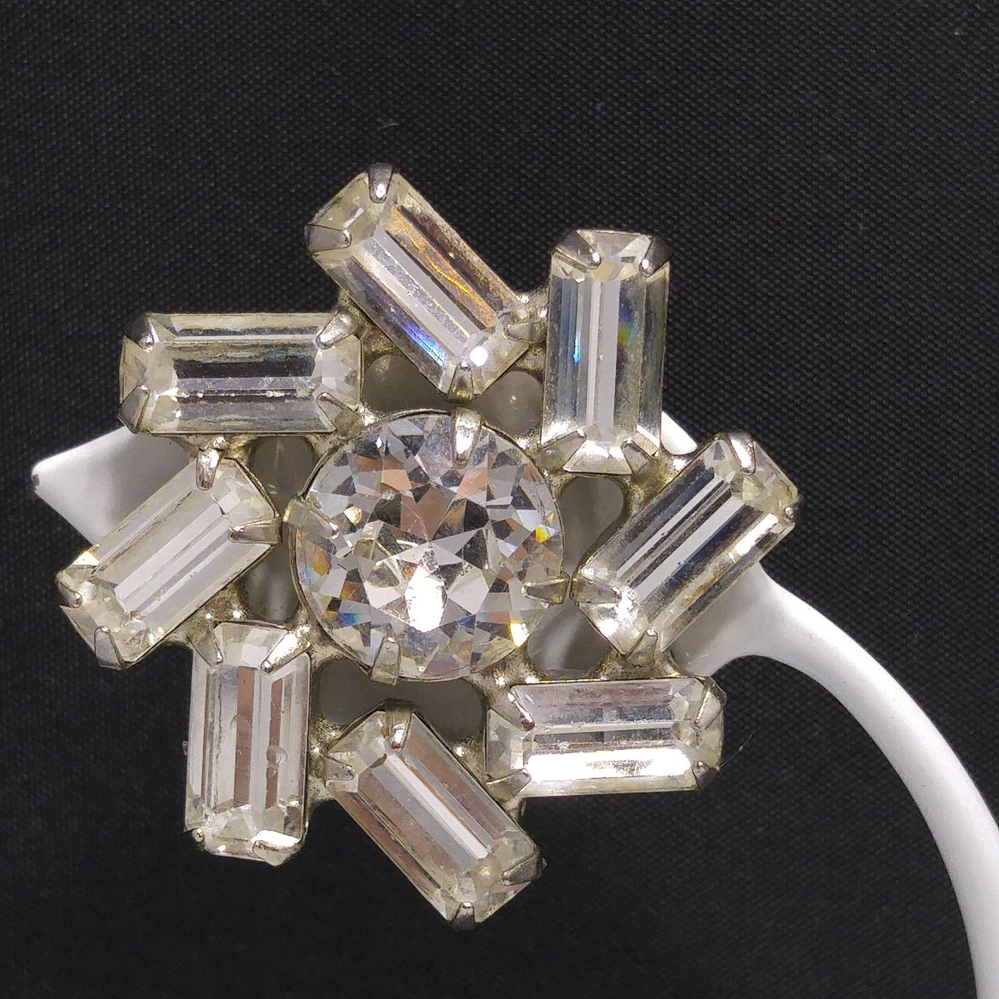 Vintage 1950s Weiss Clear Rhinestone Clip Earrings Baguette Floral Wedding