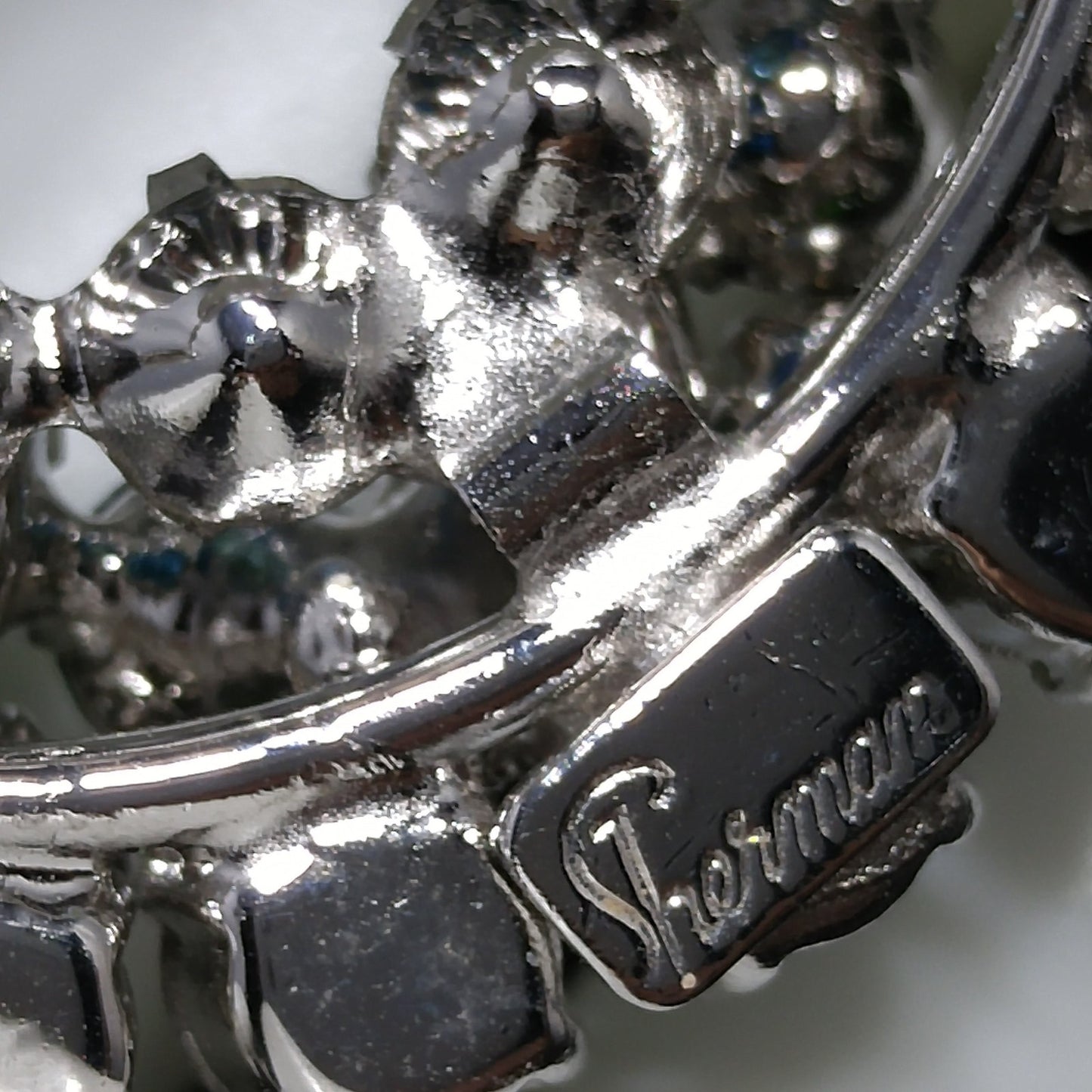 Vintage Sherman Green Aurora Borealis Wreath Brooch, Rhodium Plated, 1960s