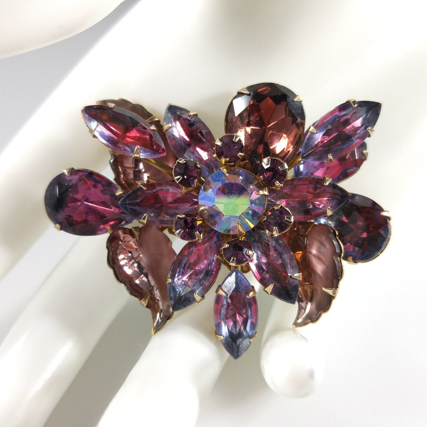 Judy Lee Purple Molded Leaves Brooch, Aurora Borealis Rhinestones, 1950s Vintage Jewelry