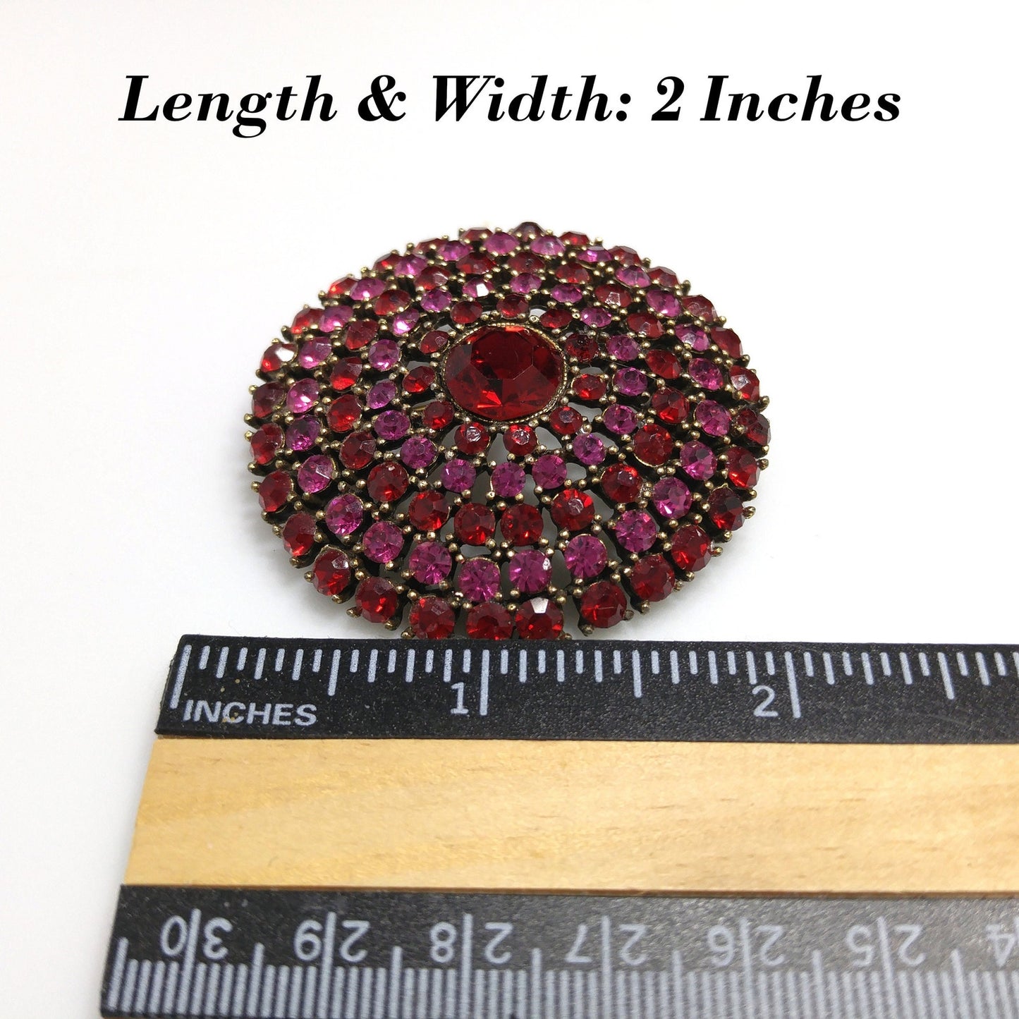 Vintage Weiss Red Pink Rhinestone Round Brooch, Gold Plated, 1950s