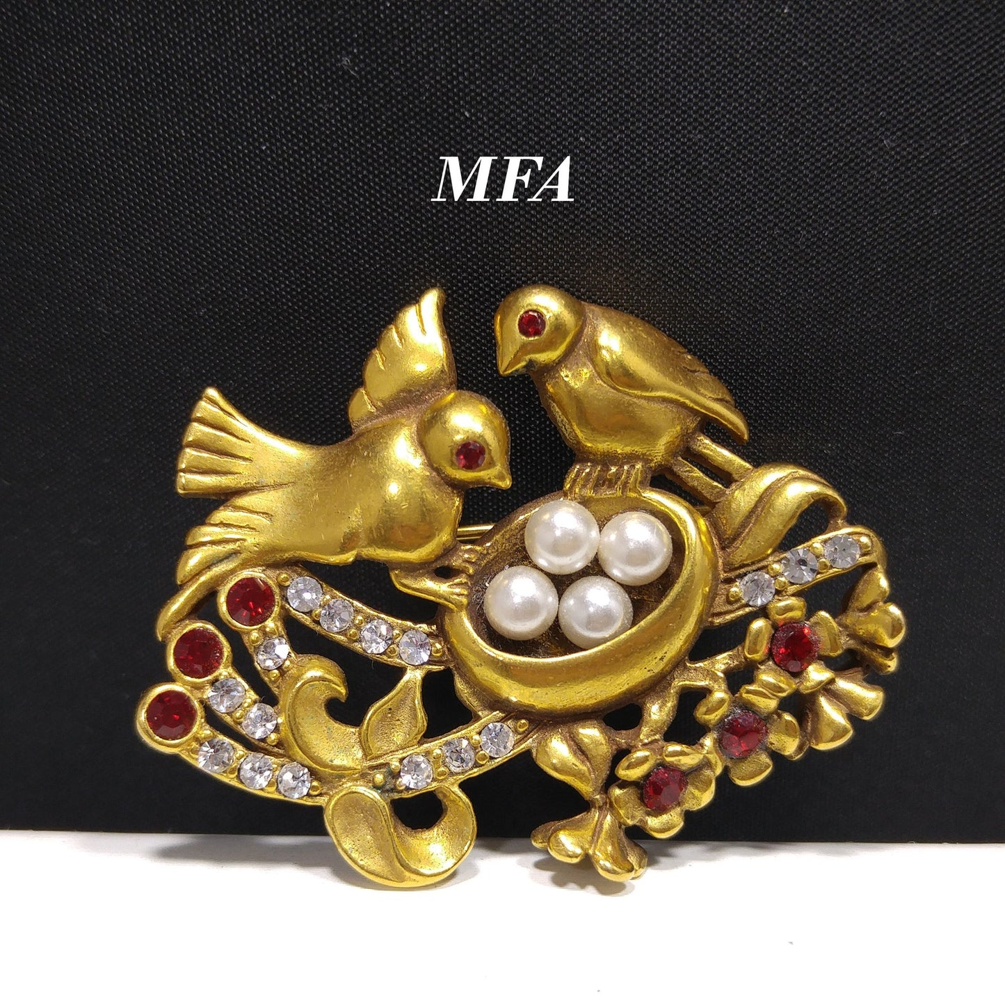 Museum of Fine Arts Birds Nest Brooch, Faux Pearls, 1990s Vintage Jewelry