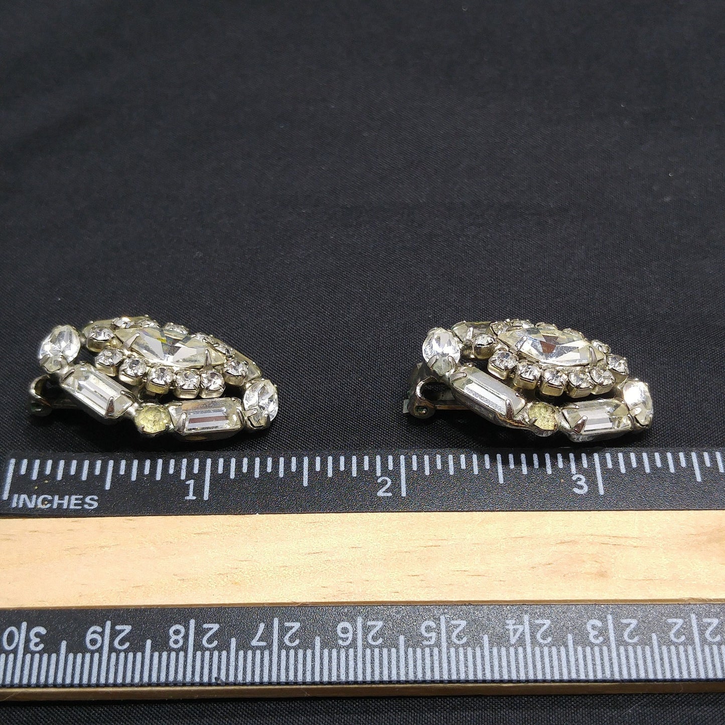 Vintage Weiss Clear Rhinestone Clip Earrings, Wedding Earrings, 1940s