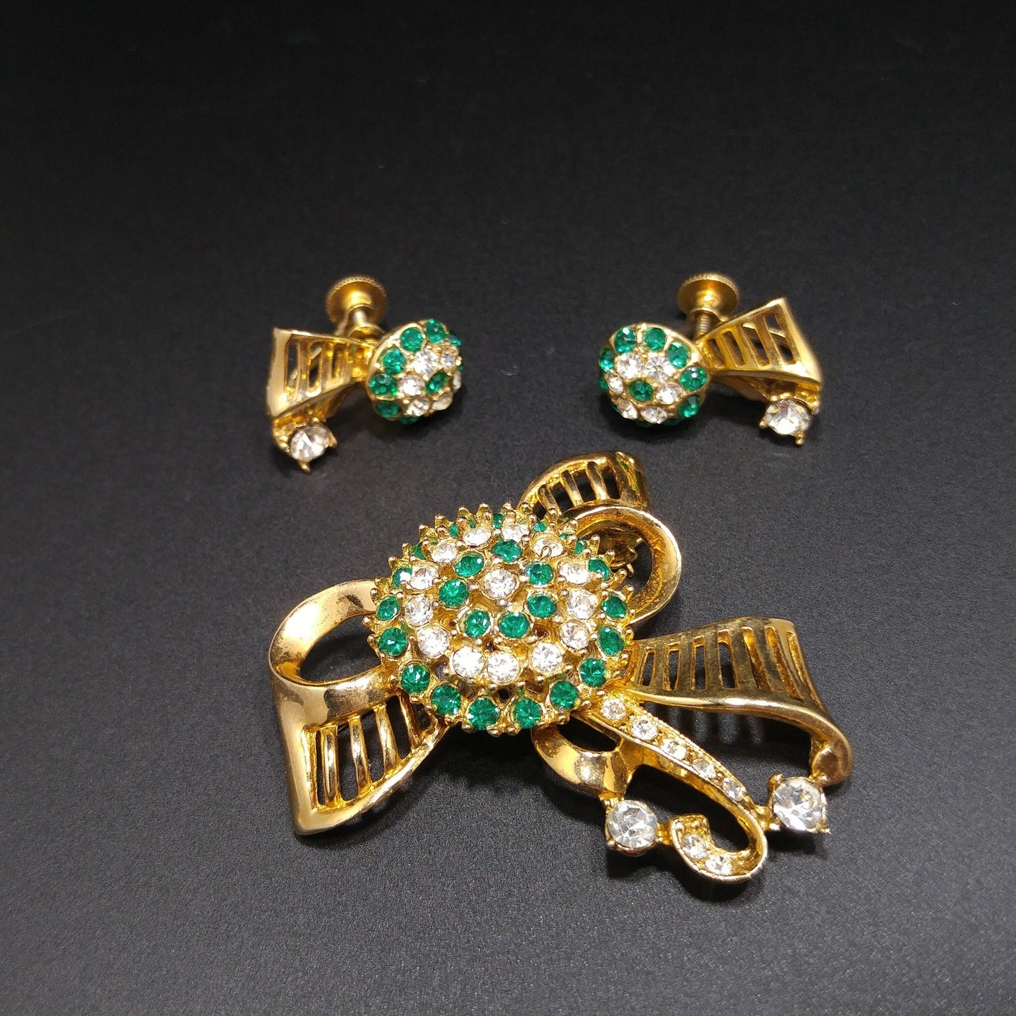 Green Rhinestone Brooch & Earrings, Gold Plated, 1940s Vintage Jewelry