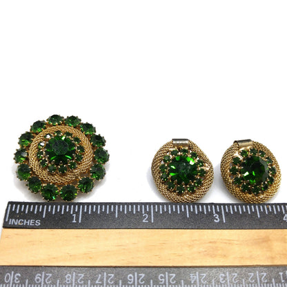 Vintage Weiss Green Rhinestone Brooch & Earrings, Gold Plated Mesh