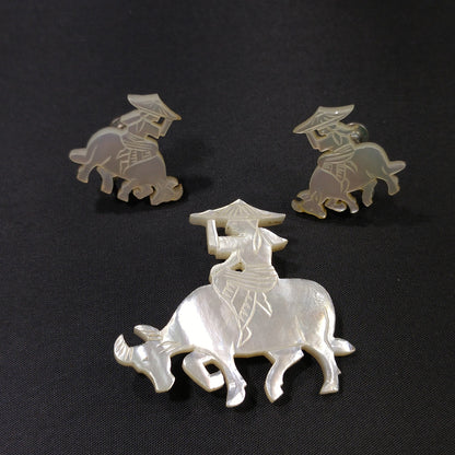 Vintage Carved Mother of Pearl Brooch & Earrings, Asian Design, 1940s