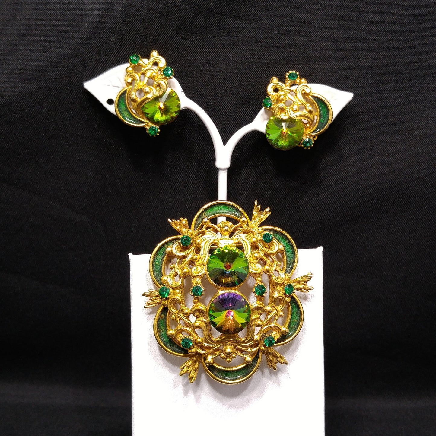Watermelon Rivoli Rhinestone Brooch & Earrings, Gold Plated, 1960s Vintage Jewelry